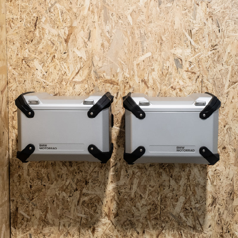 EP Pannier Wall Mounts | BMW R 1300 GS Adventure Triple Black – Evotech ...