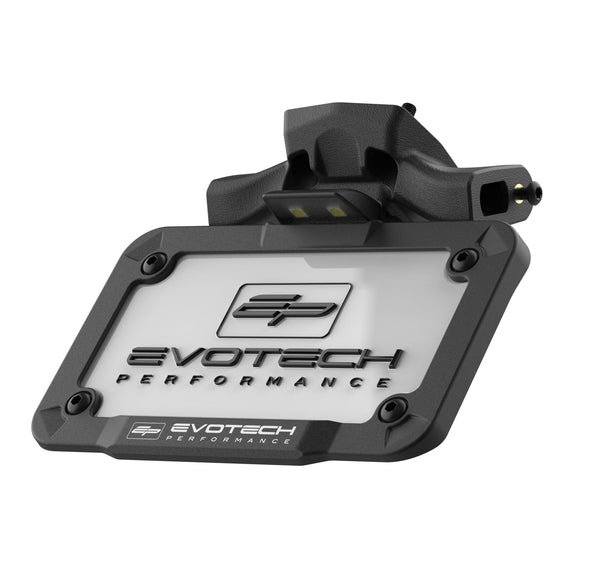 The Evotech Dynamic Tail Tidy has a bespoke design to accurately fit the motorcycle's rear fender insertion points. Produced in strong composite and aluminium, the licence plate display has a pivot adjustment for the rider to set their preferred motorcycle licence display angle.