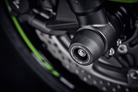 EP Spindle Bobbins Crash Protection fitted to the front wheel of the Kawasaki ZX6R Performance shielding the front forks and brake calipers.